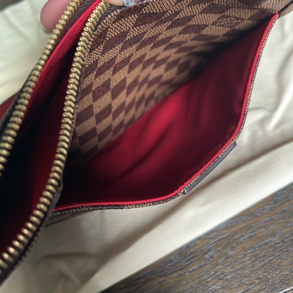 LOUIS VUITTON SOUTH BANK BESACE - Picture 9 of 15